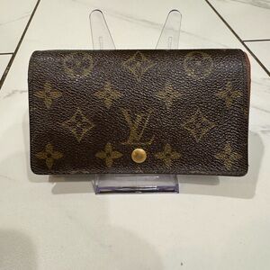 Louis Vuitton Brown and Gold Monogram Clutch